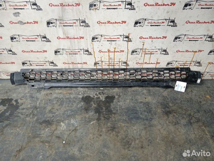 Сетка капота приемная Scania P 440 DC13 153 L01