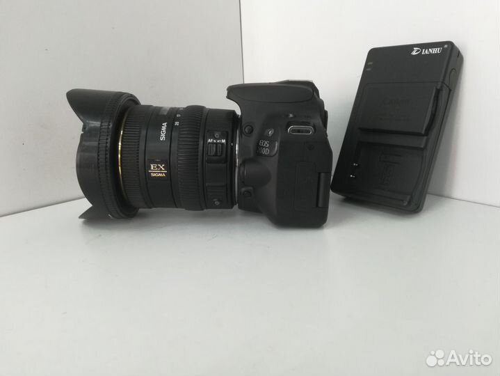 Фотоаппарат зеркальный Canon EOS 200D