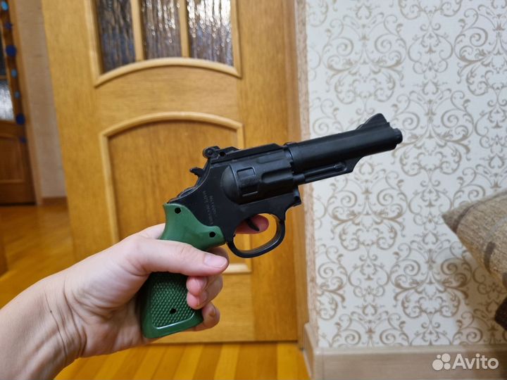 Игрушки набор из 7 штук, машинки, танки, пистолет