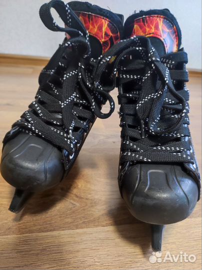 Коньки хоккейные 35 размер