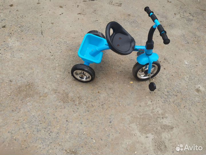Детский велосипед 3колесный
