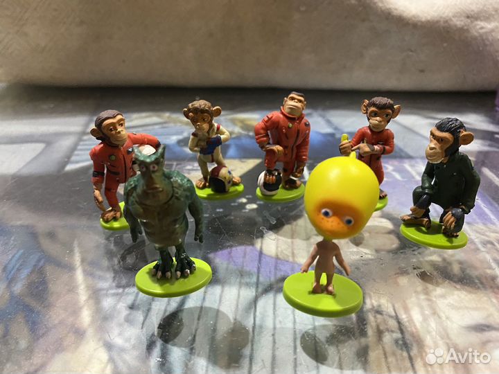 Инрушки из киндеров Дисней