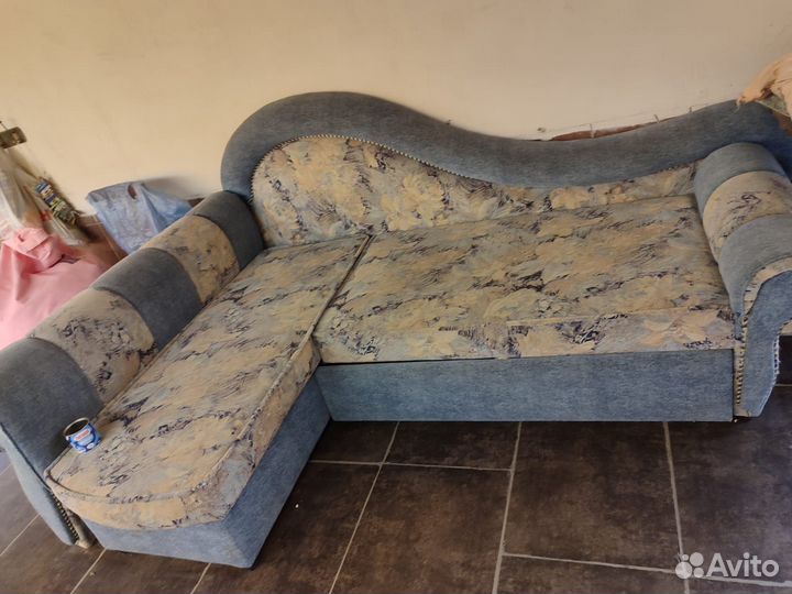 Угловой диван