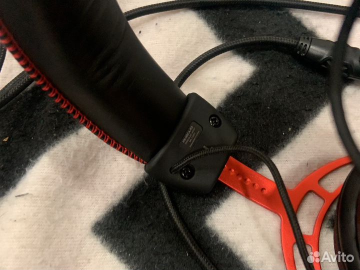 Игровые наушники hyperx