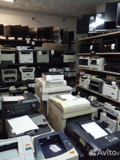 Цвет лазер принтер Hр 251n + картриджи гарантия