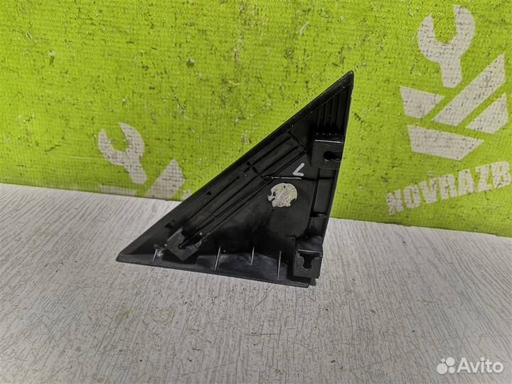 Накладка (кузов наружные) Хендай i30 12-17