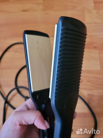 Выпрямитель для волос Vitek