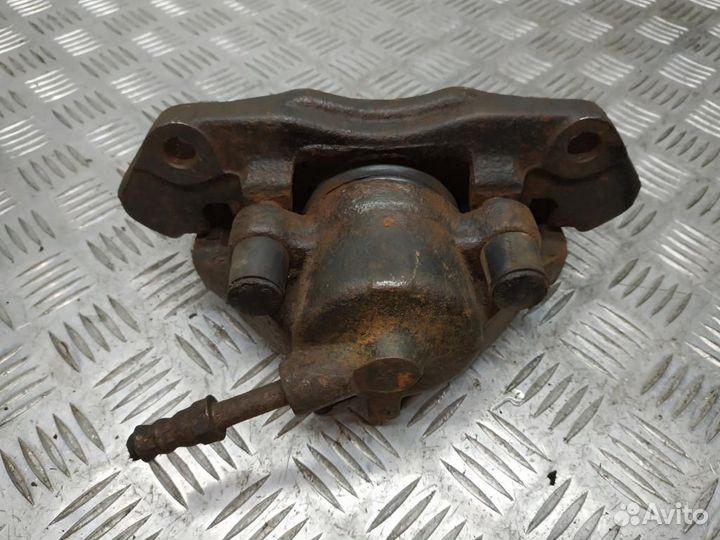 Суппорт тормозной передний правый Mercedes-Benz