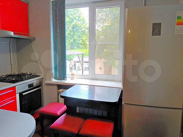 2-к. квартира, 42,1 м², 1/9 эт.