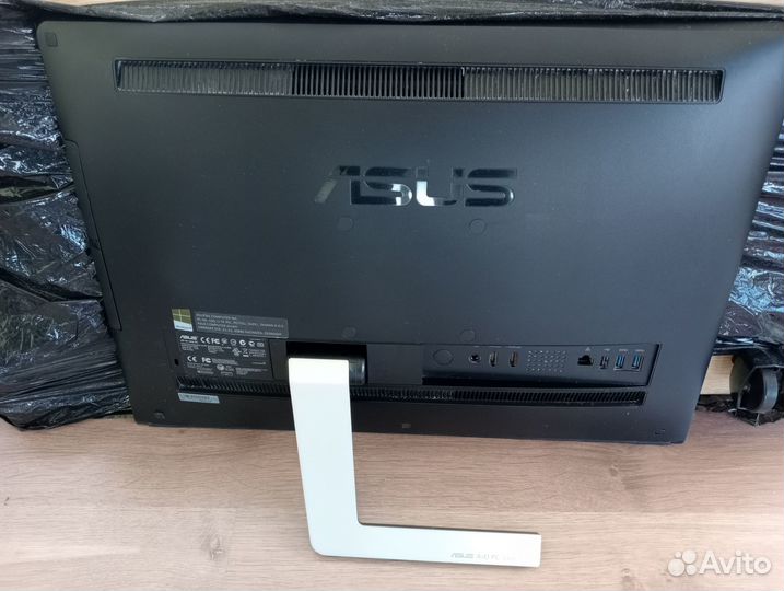 Моноблок asus ET 2020А