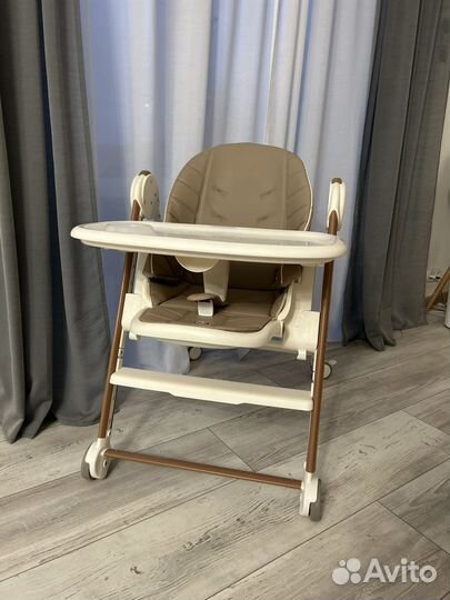 Стульчик для кормления happy baby berny v2