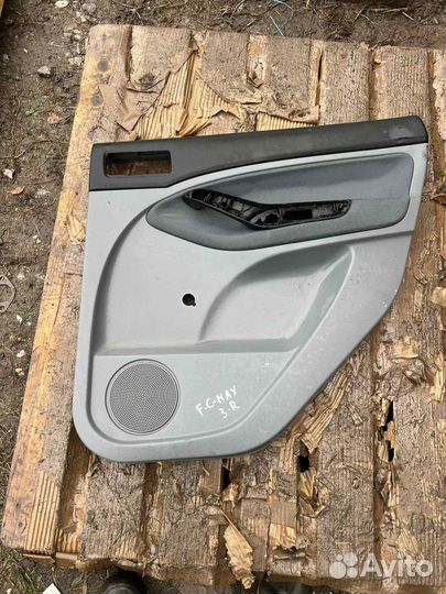 Обшивка двери задняя правая Ford C-max