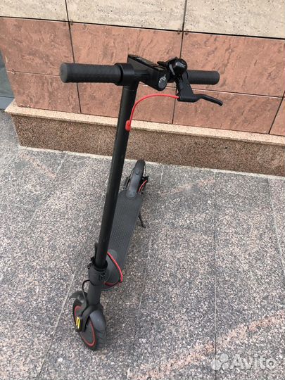 Электросамокат Xiaomi m365 Pro