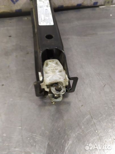 Домкрат Volkswagen Polo 5 2013