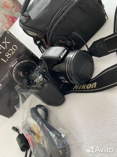 Зеркальный фотоаппарат Nikon coolpix L820