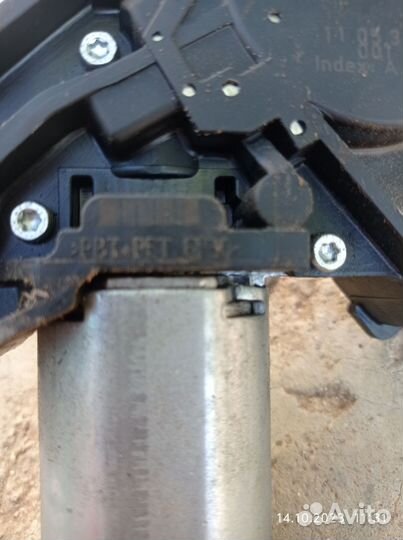 Двигатель стеклоочистителя renault grand scenic 3