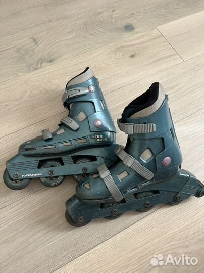 Роликовые коньки