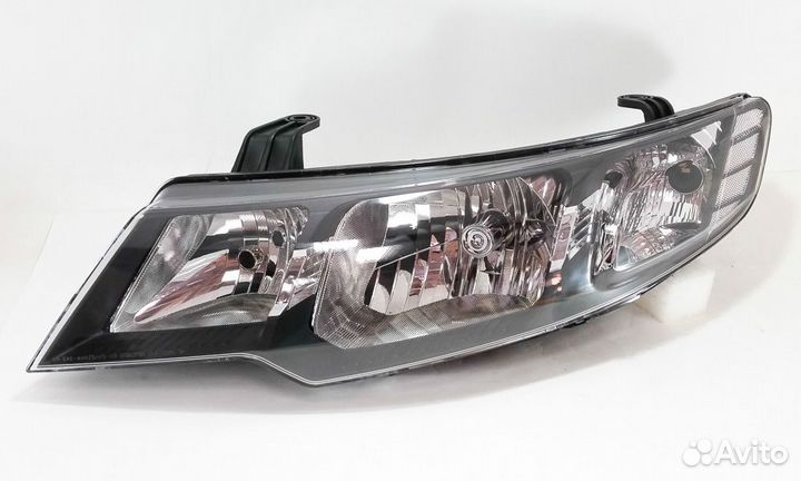 Фара левая Kia Cerato 2 TD