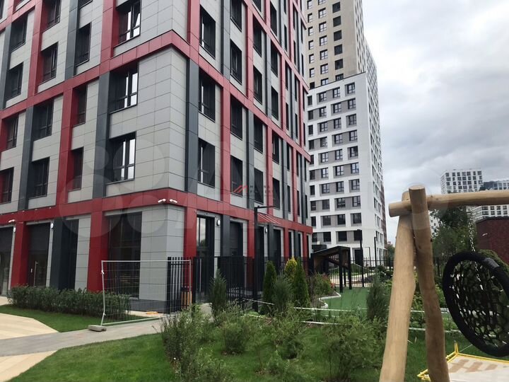 Продам торговое помещение, 77 м²