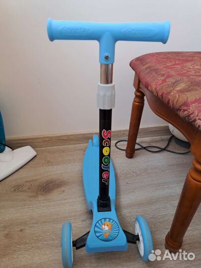 Самокат детский трехколесный