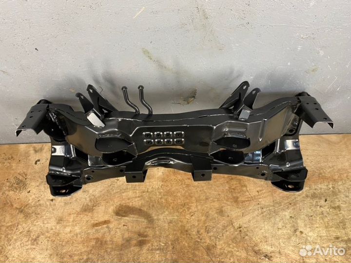 Балка задняя Mitsubishi Outlander 1 подрамник