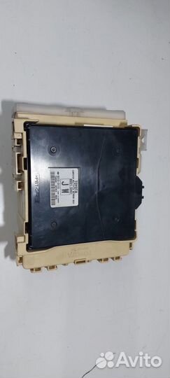 Блок предохранителей Toyota Corolla 180