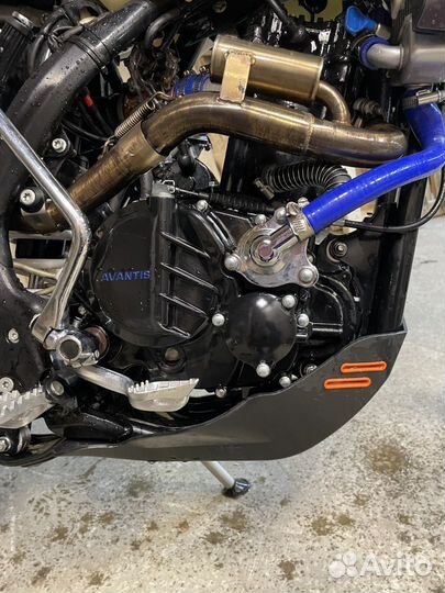 Мотоцикл Avantis Enduro 300 PRO Carb FCR Exclusive