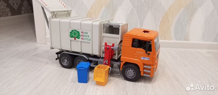 Мусоровоз bruder man