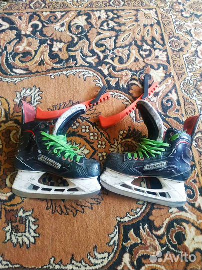 Хоккейные коньки