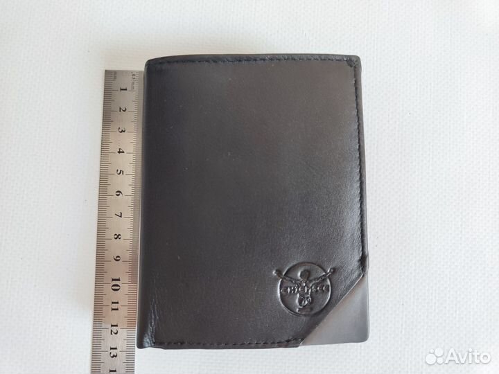 Мужское кожаное портмоне