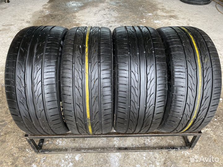 Kumho Ecsta PS31 245/40 R18