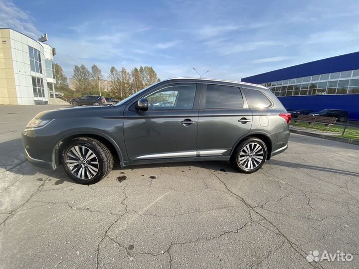 Mitsubishi Outlander 2.0 CVT, 2019, 53 000 км