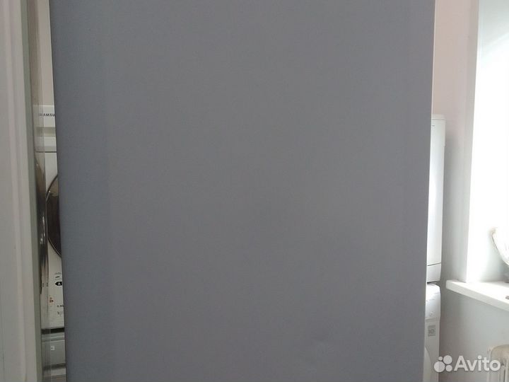 Холодильник б/у Веко узкий 180 см