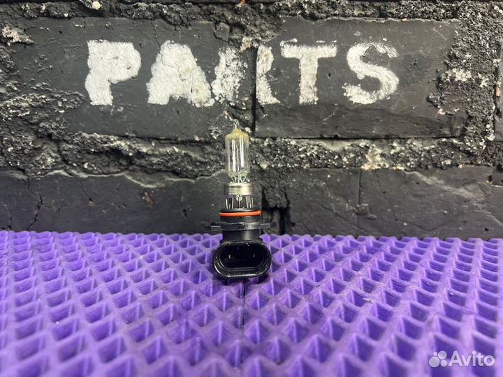 Лампа Toyota Wish ZGE20G-0122932 2ZR-FAE 2012