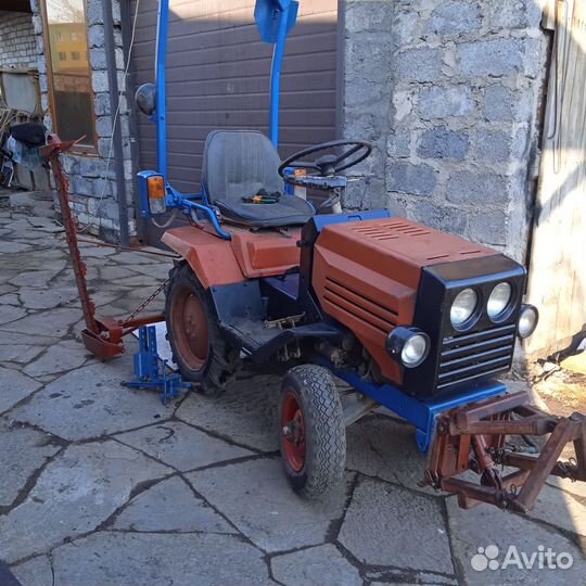 Мини-трактор КУРГАНМАШЗАВОД КМЗ-012, 1992