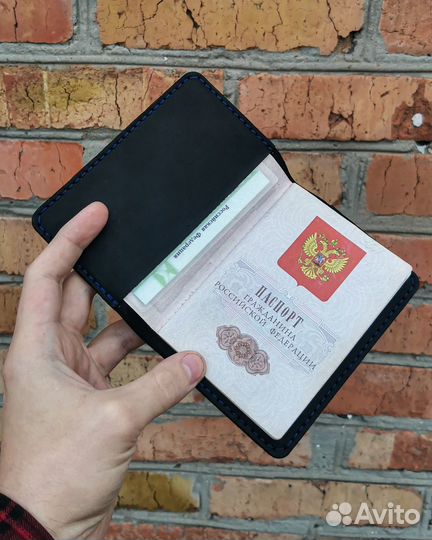 Обложка на паспорт из натуральной кожи. Ручной шов