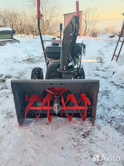 Снегоуборщик бензиновый самоходный бу