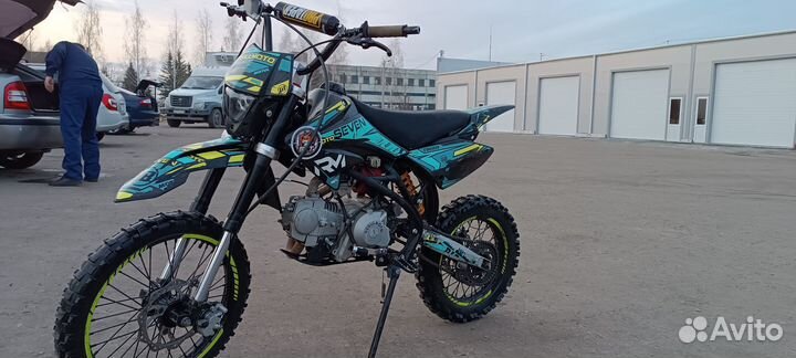 Regulmoto seven 125