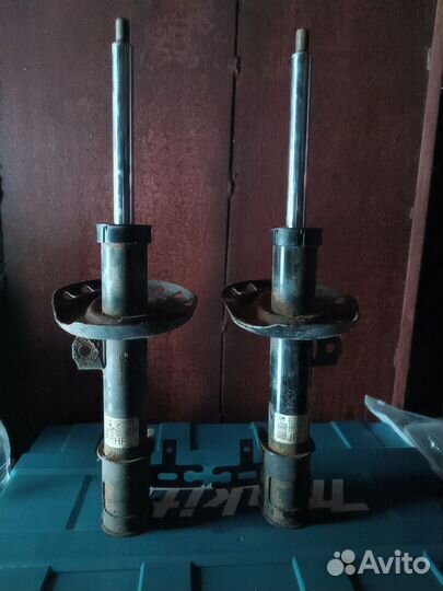 Стойки передние opel astra H