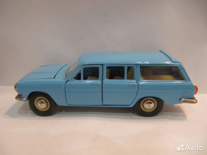 Волга газ 2402 А13 тёмно-голубой цвет