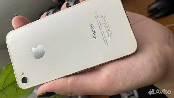 iPhone 4S, 16 ГБ
