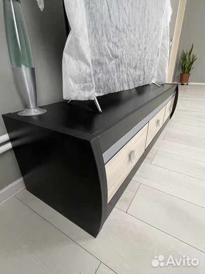 Тумба под телевизор в стиле лофт