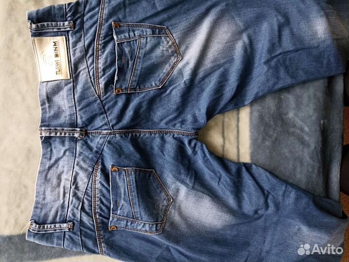 Джинсы женские