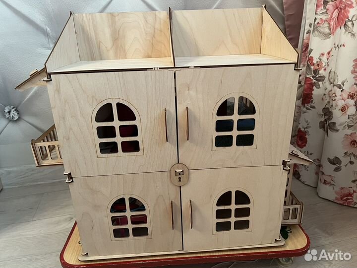 Домик деревянный для кукол большой