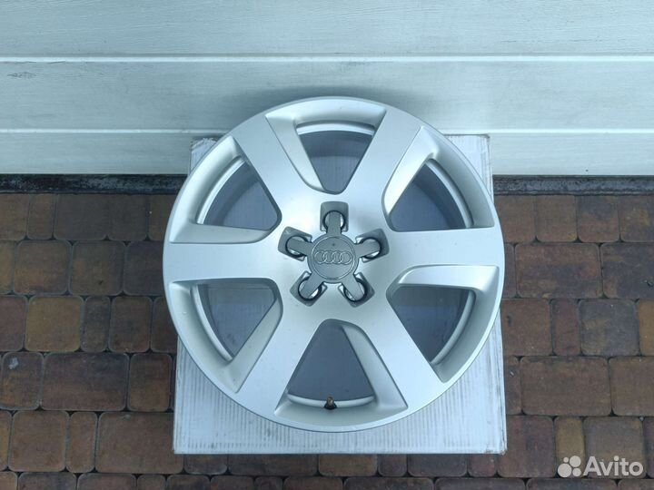 Оригинал Audi R17 5/112