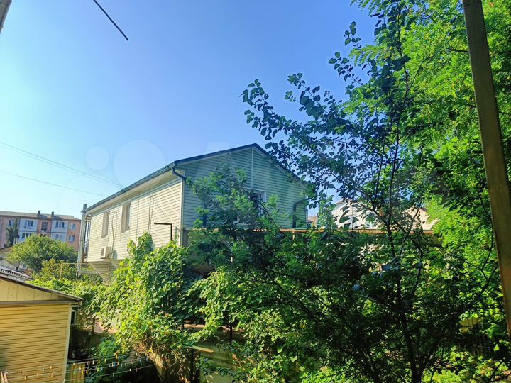 Дом 180 м² на участке 6,56 га