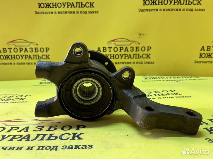 Поворотный кулак правый LADA Priora