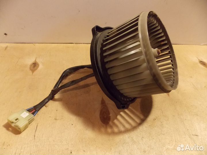 Моторчик печки Geely MK