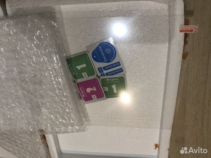 Качественное защитное стекло iPad 9.7