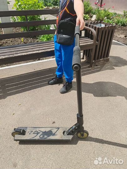 Трюковой самокат Tech Team Zorg 21